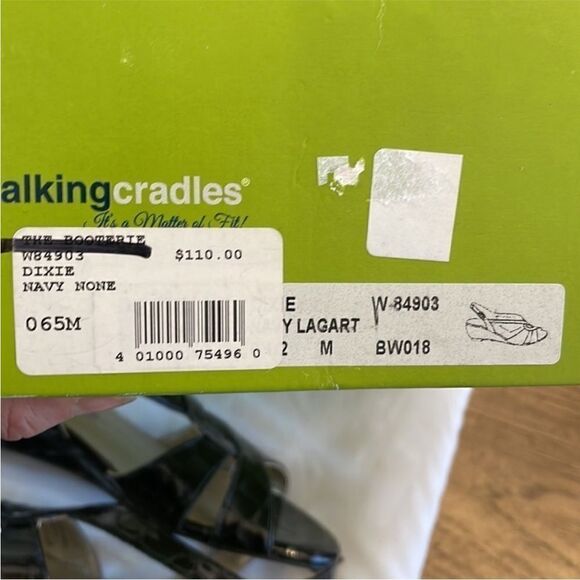 Walking Cradles Navy strappy sandals.   New - Picture 7 of 8